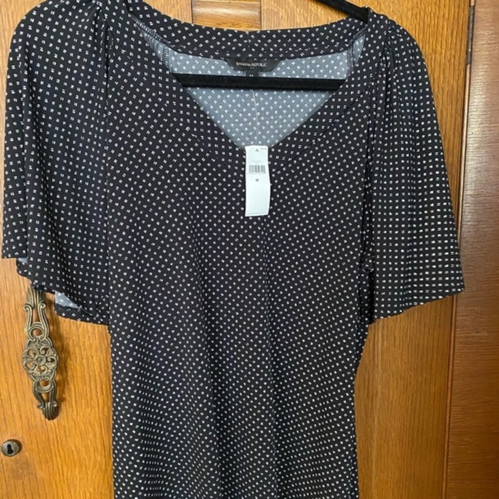 NWT Banana Republic Black Top SZ. M